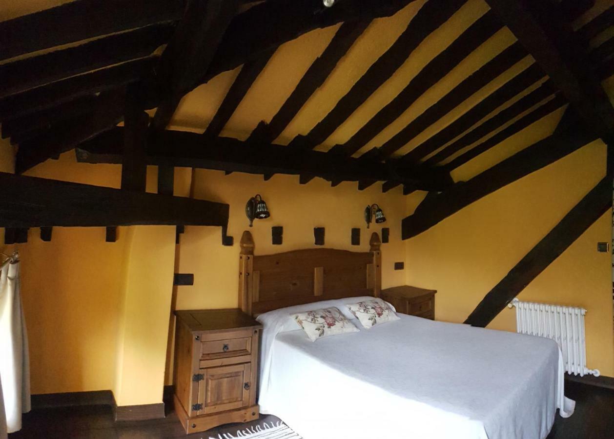 La Casona De Sames Pensionat Exteriör bild